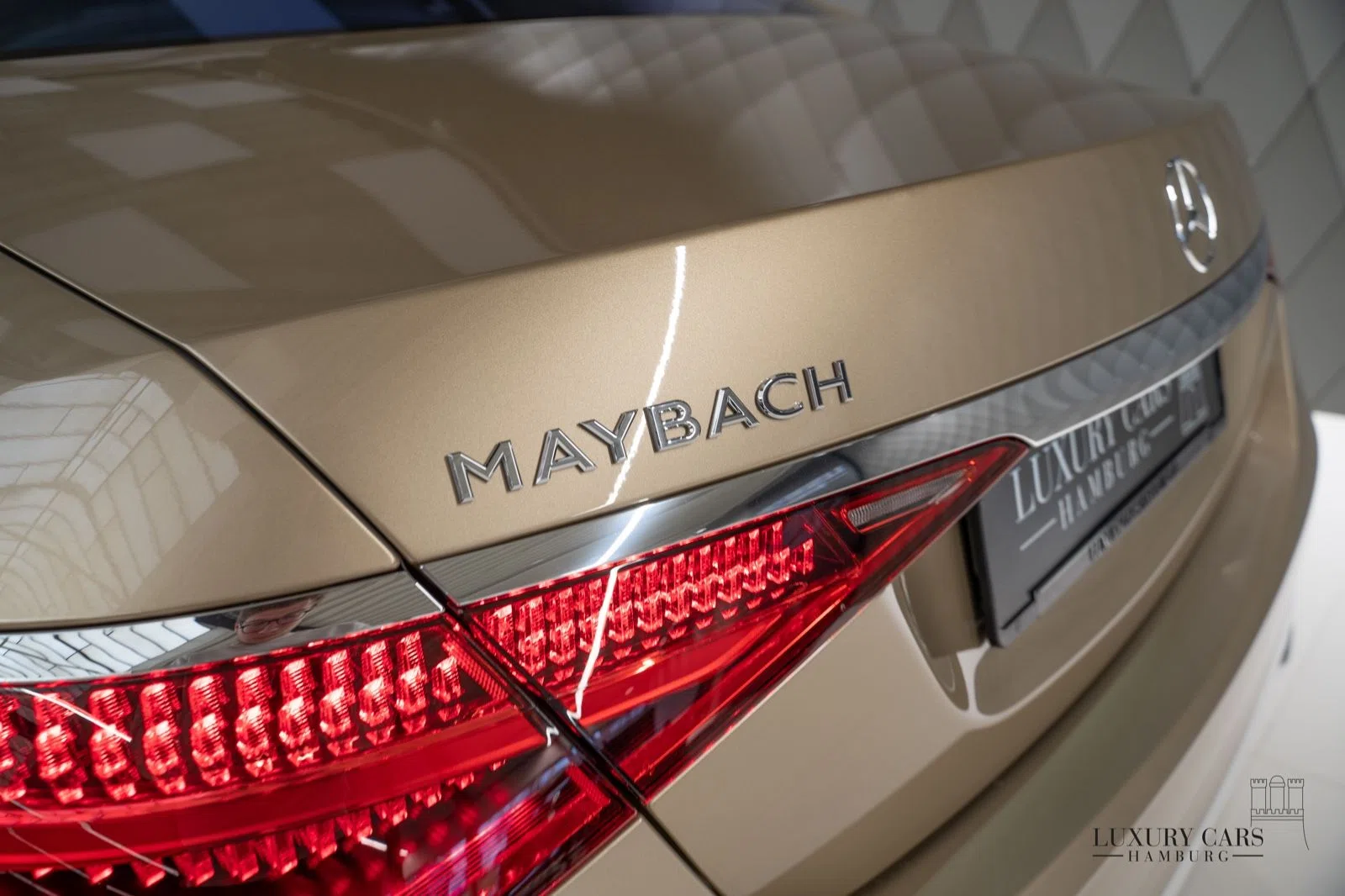2022 Mercedes-Maybach S 680 for sale, exterior, Travertinbeige gold