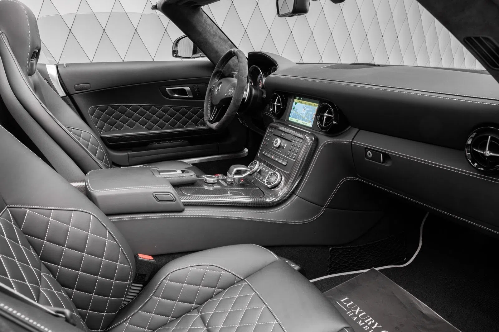 2014 Mercedes-Benz SLS AMG GT *1 of 350* FINAL EDITION interior, Black, Full leather