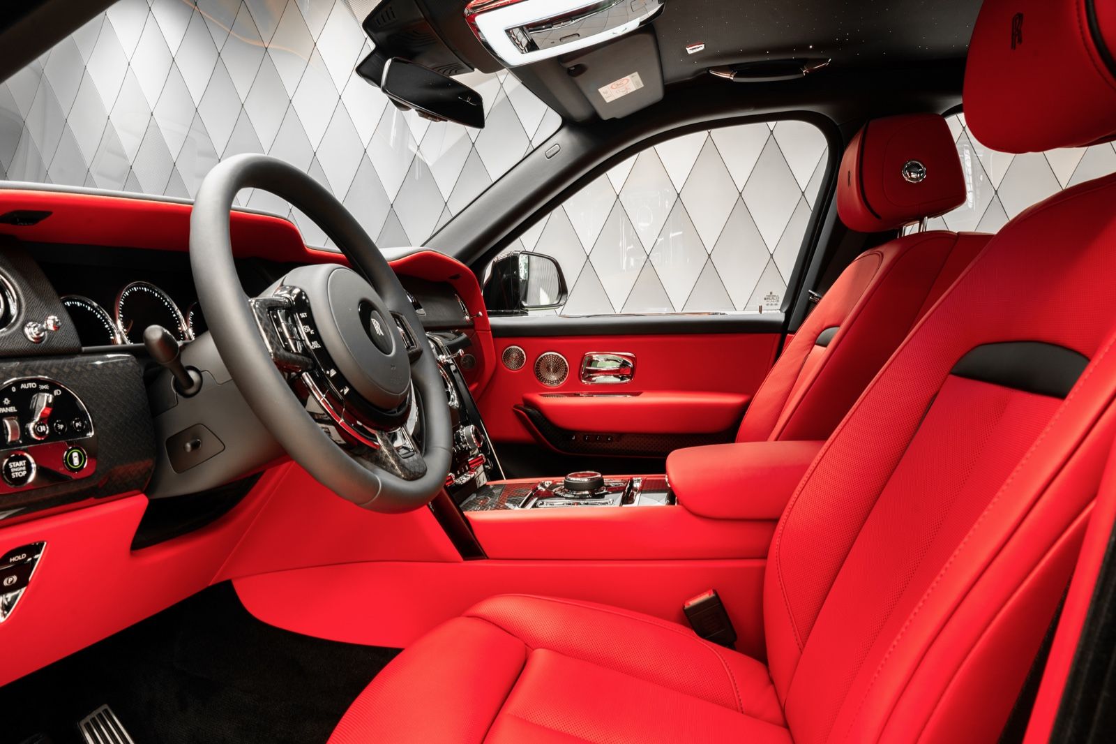 2023 Rolls-Royce Cullinan Black Badge, 14/18