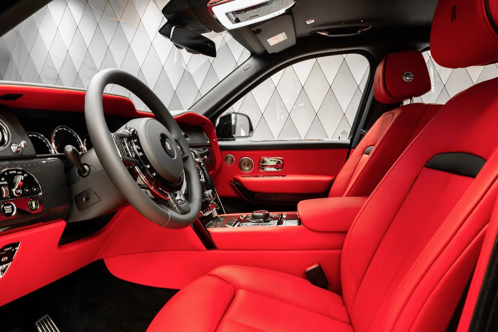 2023 Rolls-Royce Cullinan Black Badge interior, Other, Full leather