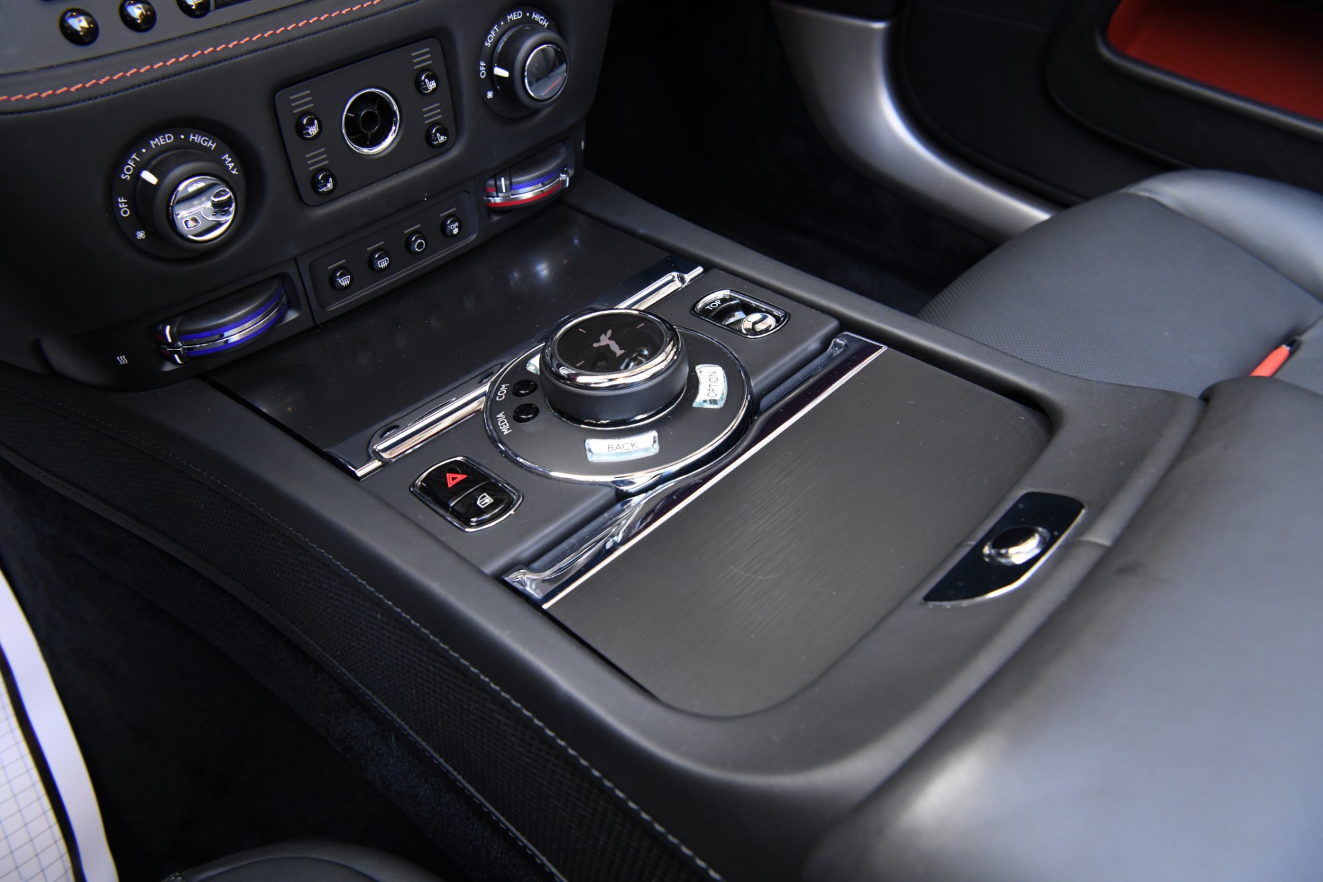 2018 ROLLS-ROYCE BLACK BADGE DAWN ADAMAS COLLECTION, 15/17