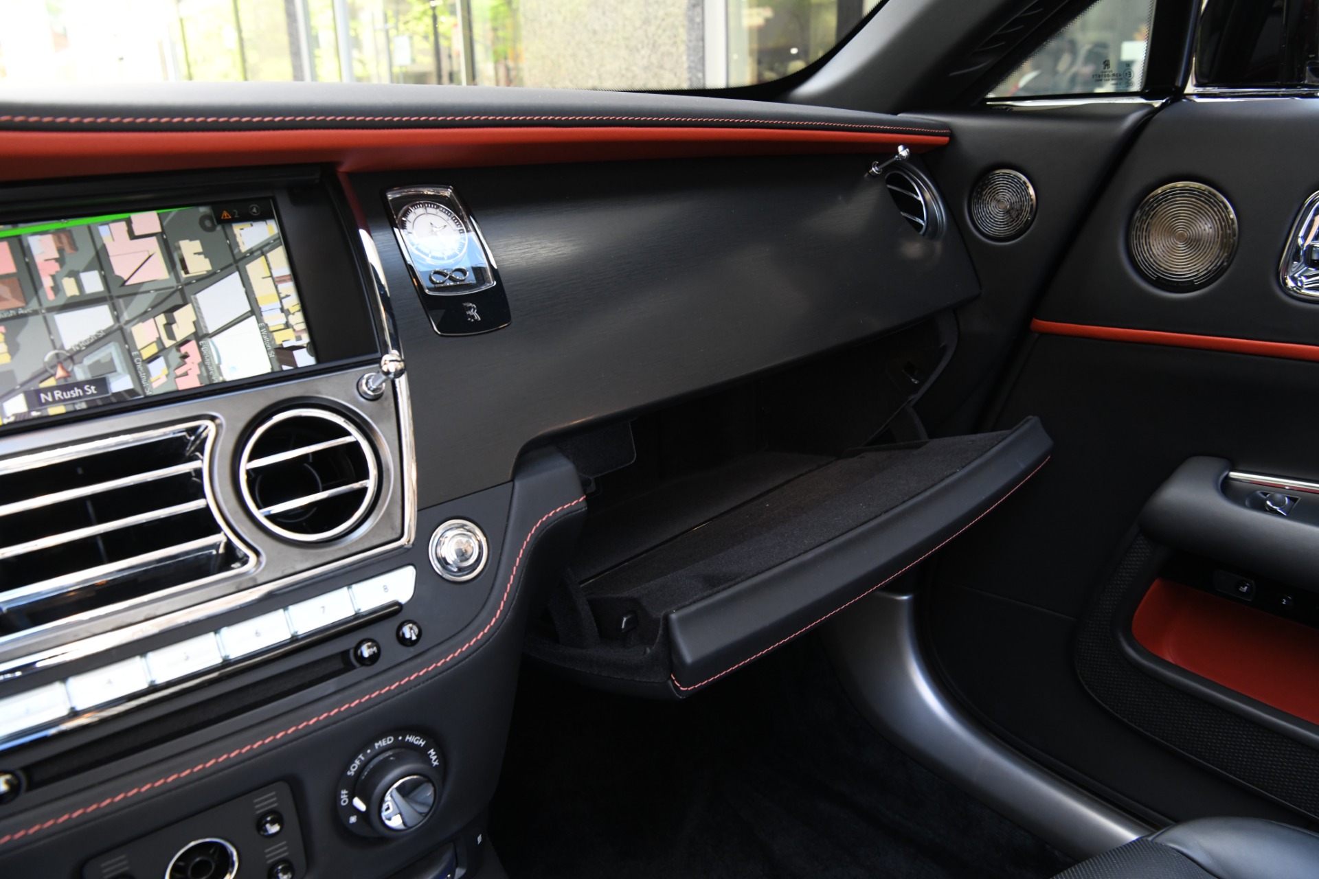 2018 ROLLS-ROYCE BLACK BADGE DAWN ADAMAS COLLECTION, 16/17