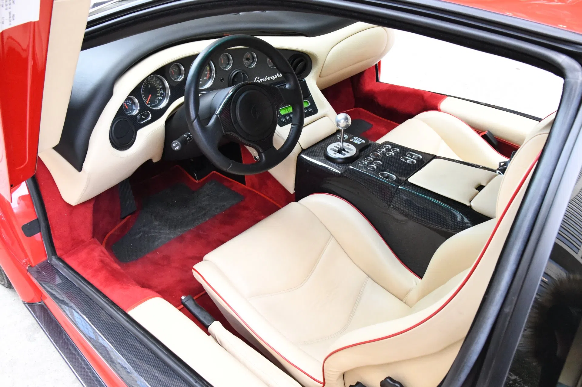 2021 Lamborghini Diablo VT 6.0 interior, dashboard, Tan, Full leather