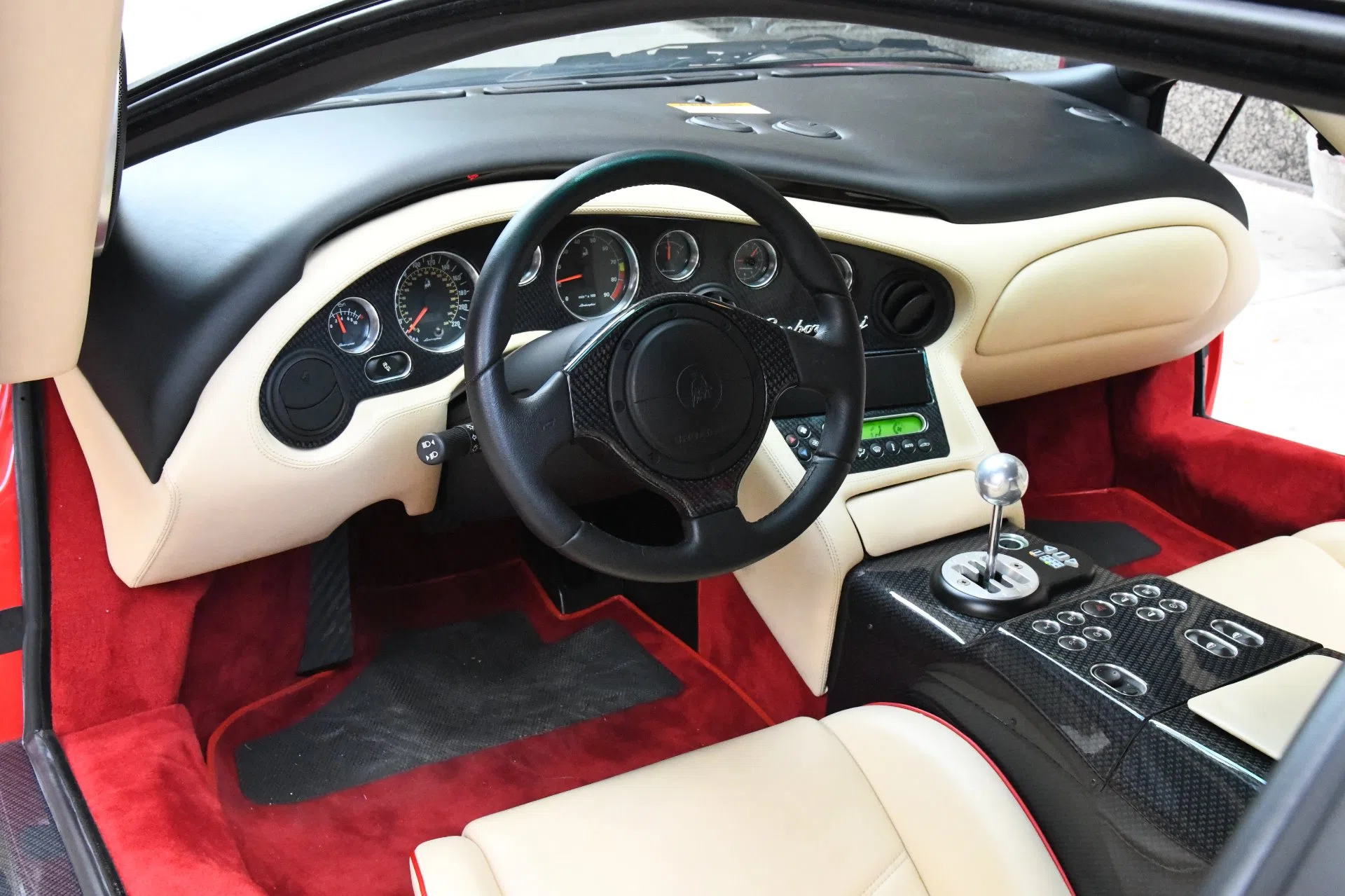 2021 Lamborghini Diablo VT 6.0 interior, dashboard, Tan, Full leather