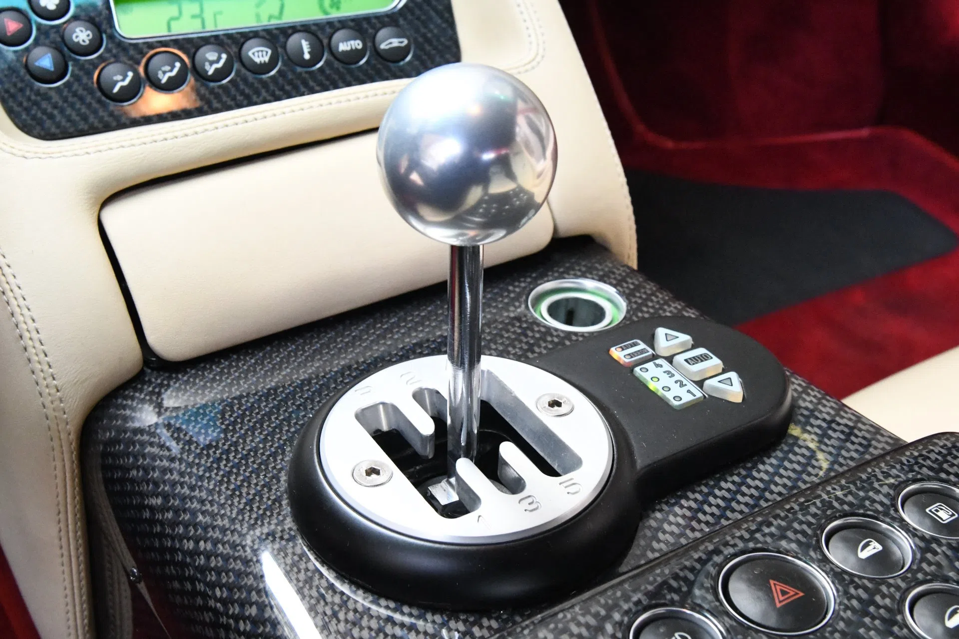 2021 Lamborghini Diablo VT 6.0 interior, center console, Tan, Full leather