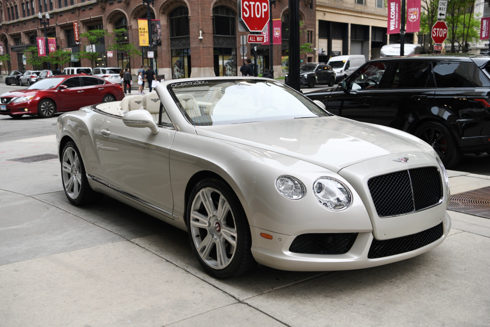 2013 BENTLEY CONTINENTAL GTC V8 CONVERTIBLE, 3/19