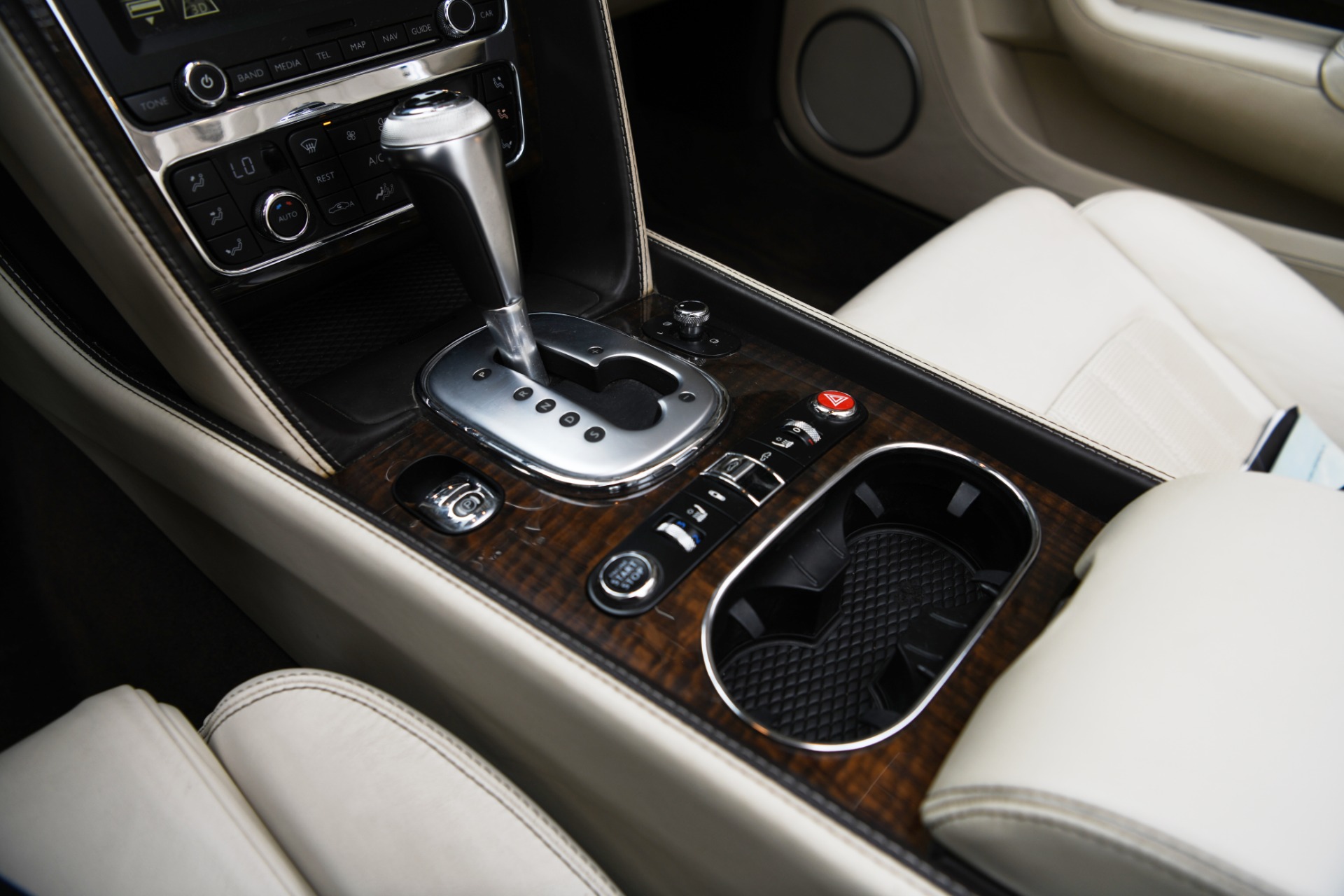 2013 BENTLEY CONTINENTAL GTC V8 CONVERTIBLE, 14/19