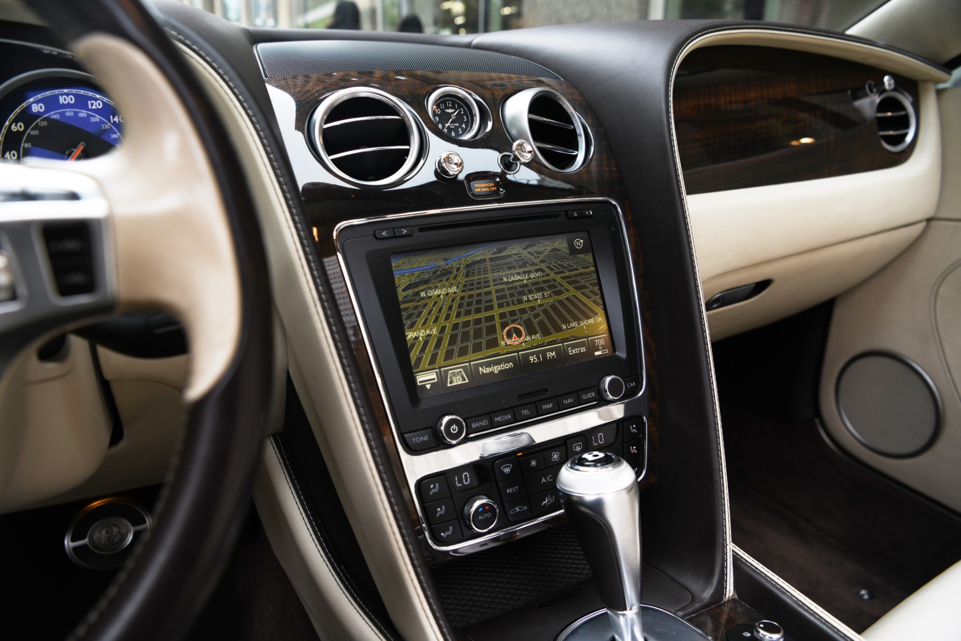 2013 BENTLEY CONTINENTAL GTC V8 CONVERTIBLE, 15/19