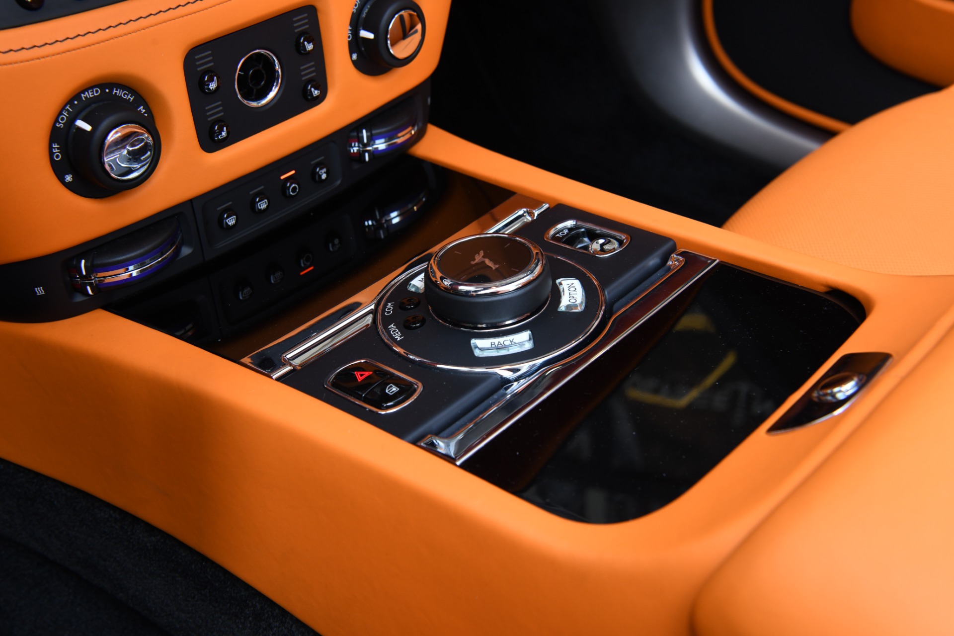 2021 ROLLS-ROYCE DAWN, 15/18