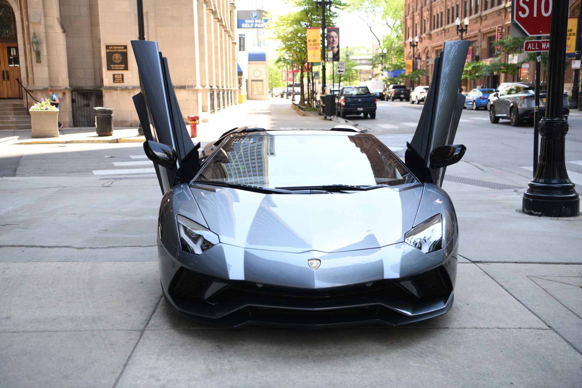 2019 LAMBORGHINI AVENTADOR S ROADSTER, 3/18