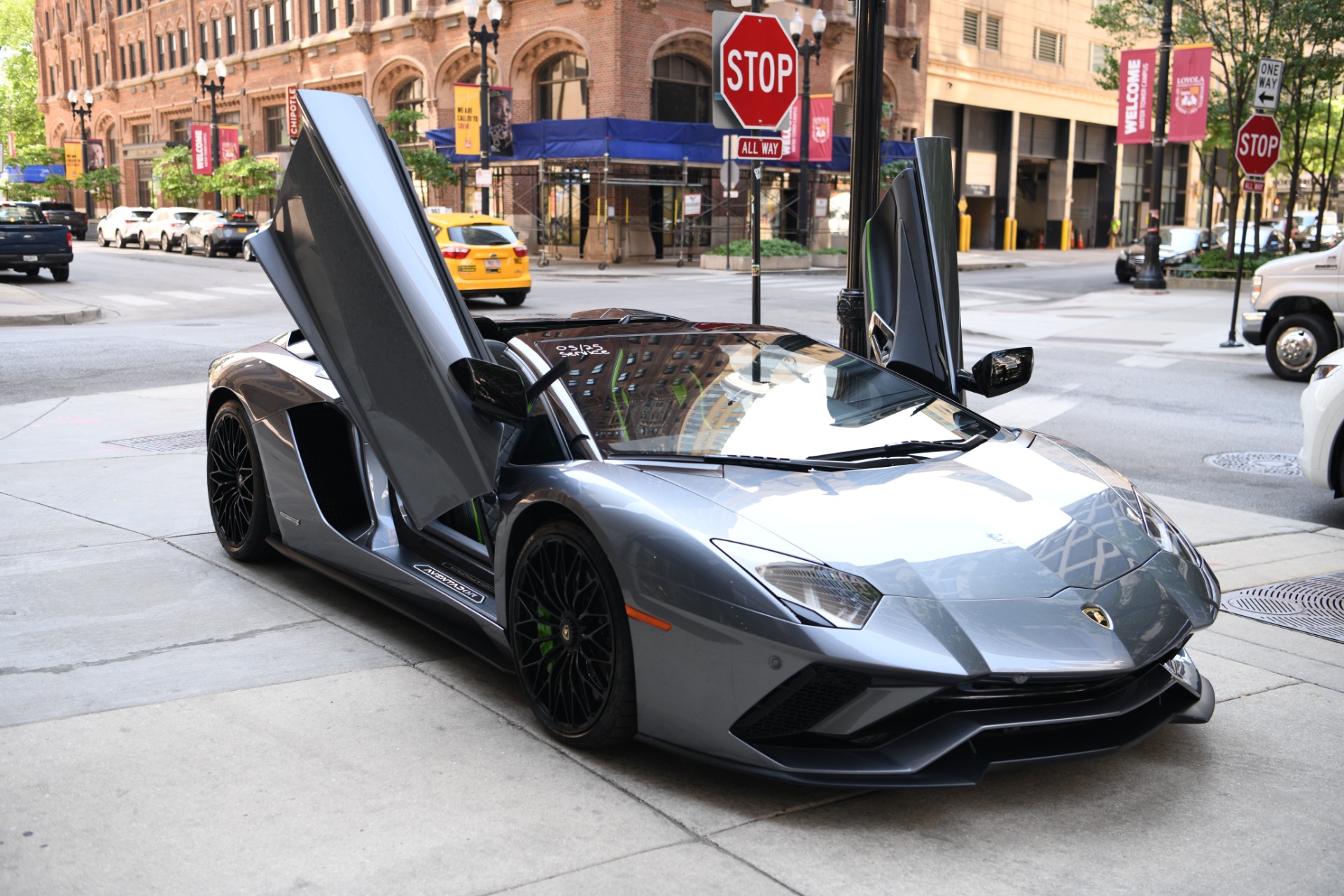 2019 LAMBORGHINI AVENTADOR S ROADSTER, 4/18