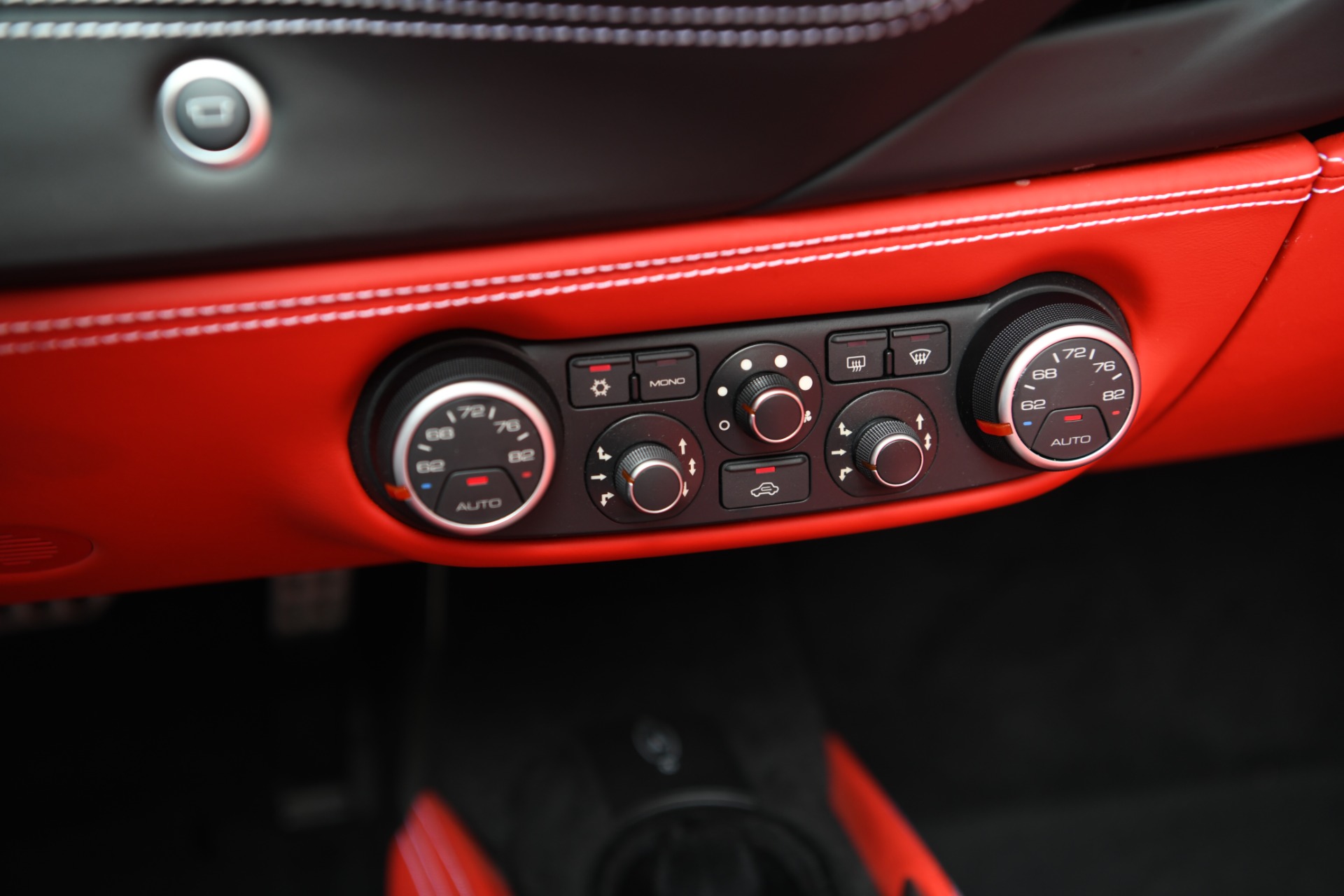 2019 FERRARI 488 SPIDER, 14/17