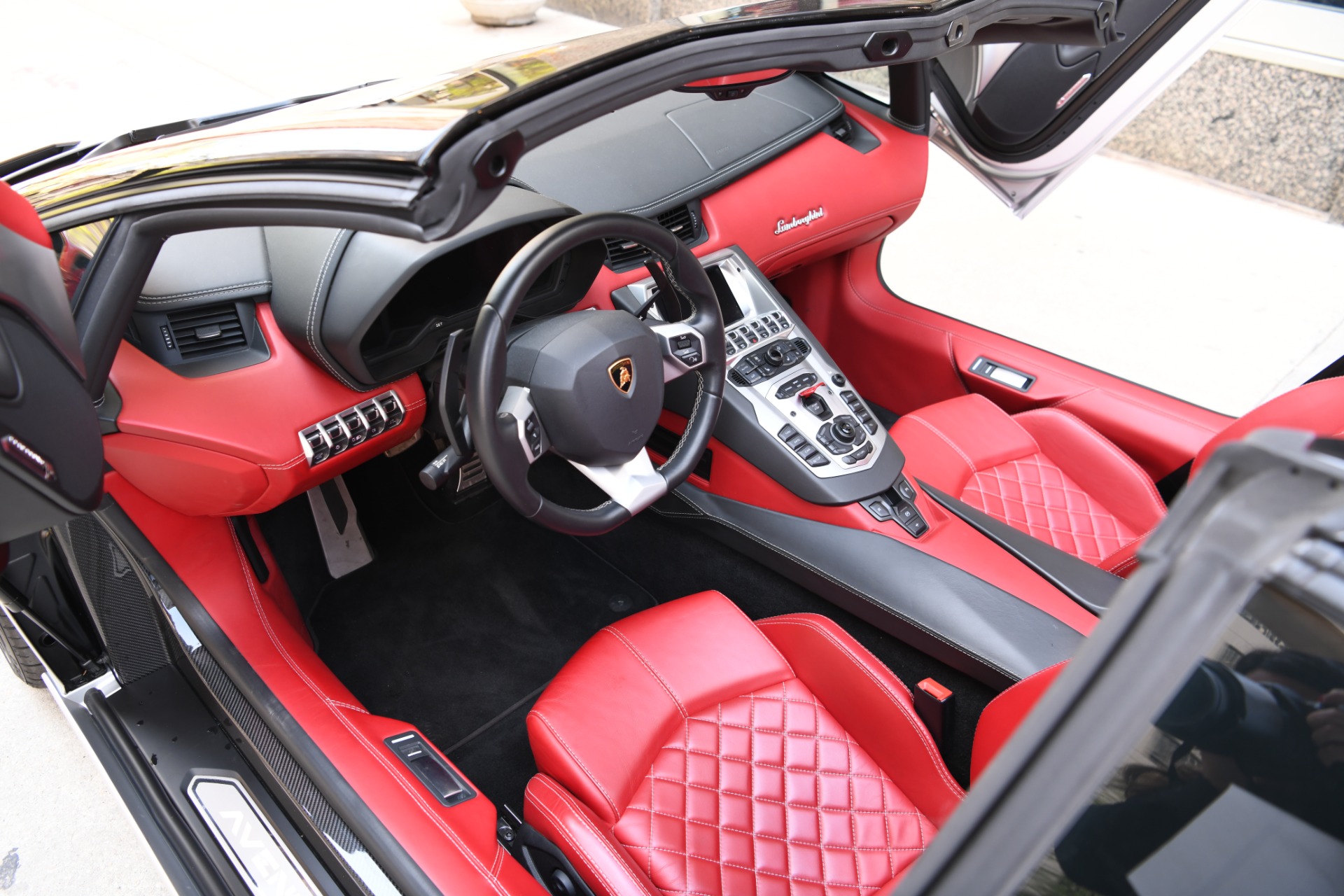 2018 LAMBORGHINI AVENTADOR S ROADSTER, 9/20