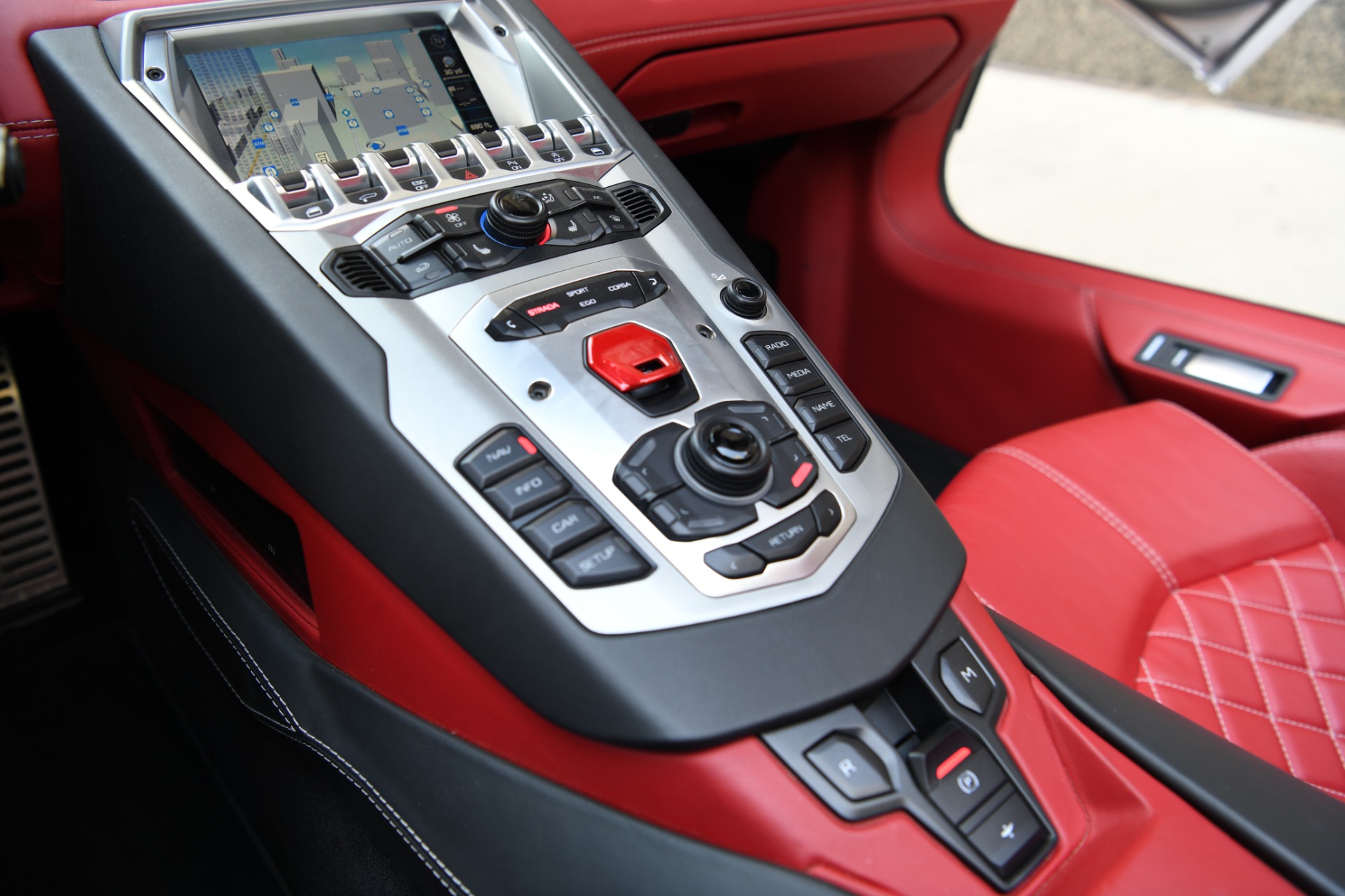 2018 LAMBORGHINI AVENTADOR S ROADSTER, 12/20