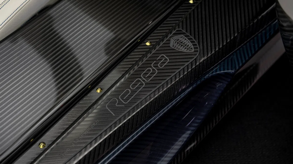 2019 Koenigsegg Regera interior, door sill, Beige