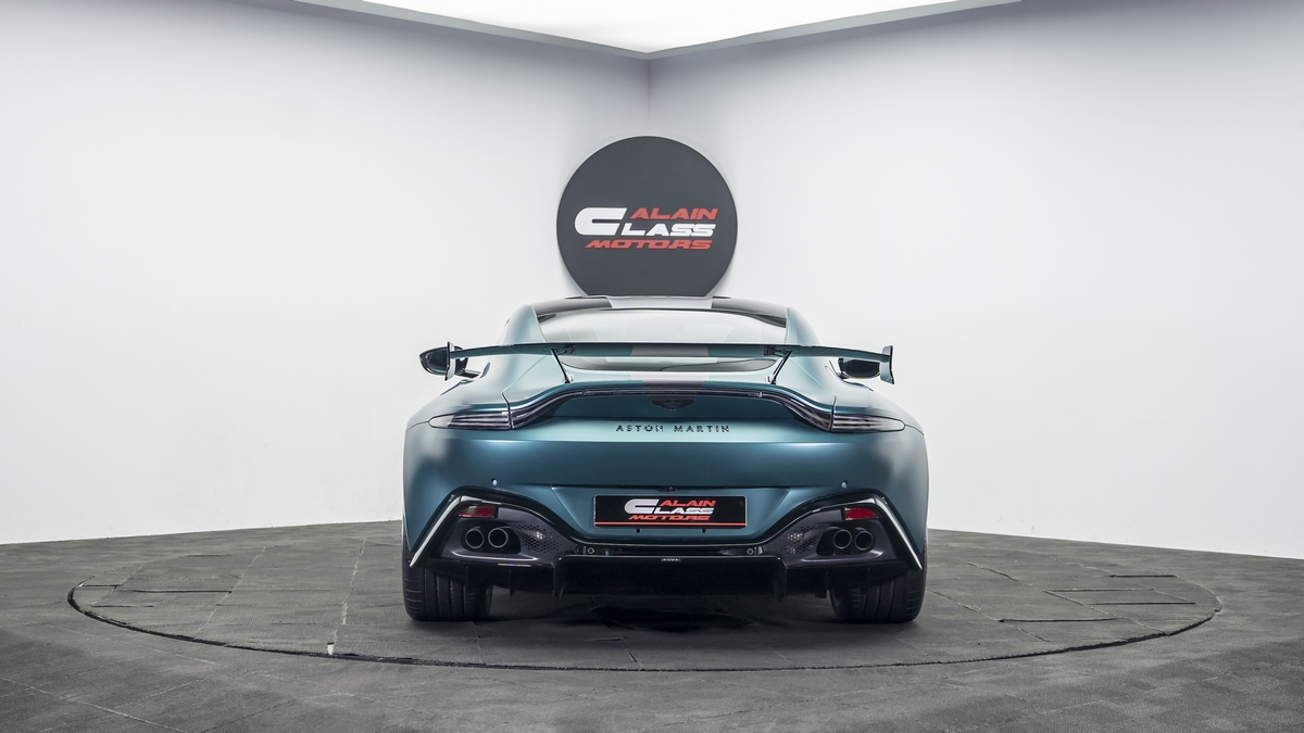 2022 Aston Martin Vantage F1 Edition, 6/16