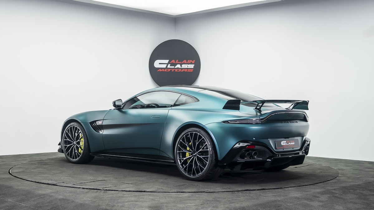 2022 Aston Martin Vantage F1 Edition, 7/16
