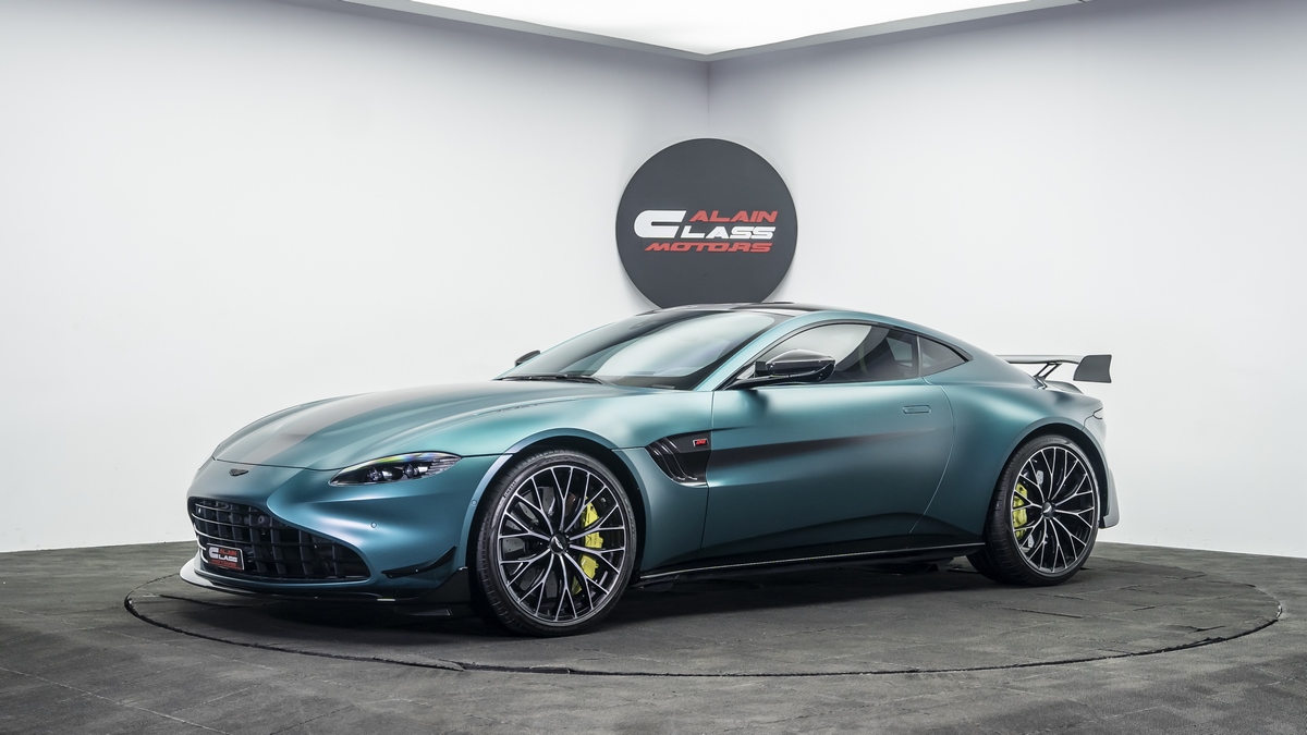 2022 Aston Martin Vantage F1 Edition, 8/16