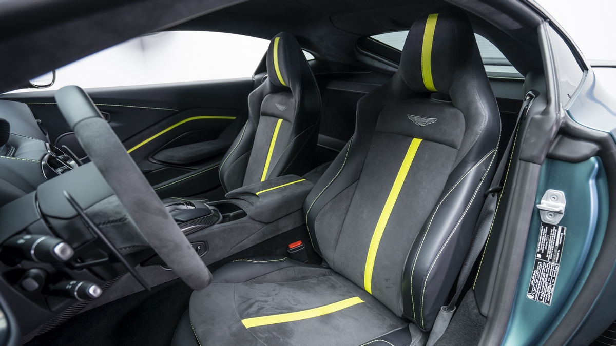 2022 Aston Martin Vantage F1 Edition, 13/16