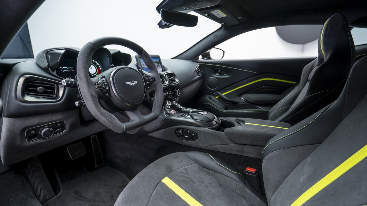 2022 Aston Martin Vantage F1 Edition, 14/16