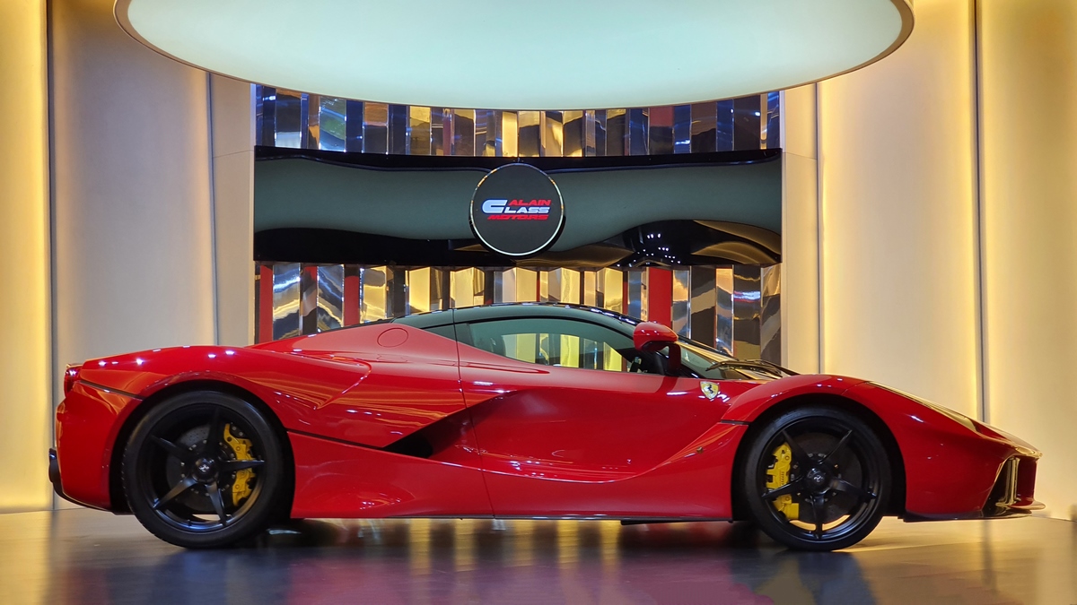 2015 Ferrari LaFerrari – 1 of 499, 4/23