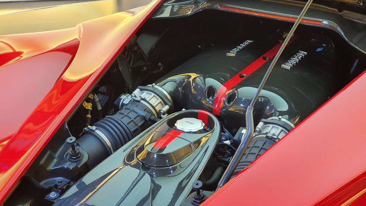 2015 Ferrari LaFerrari – 1 of 499, 16/23