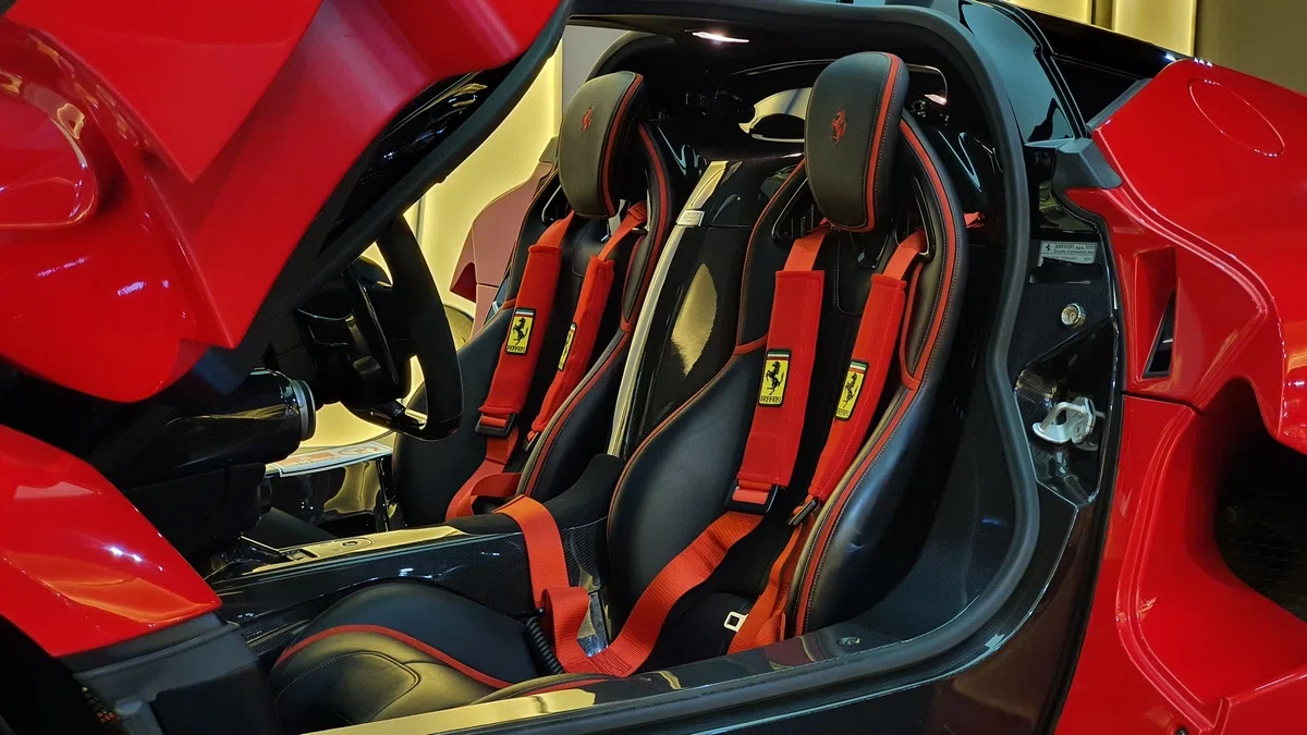 2015 Ferrari LaFerrari – 1 of 499 interior, seats
