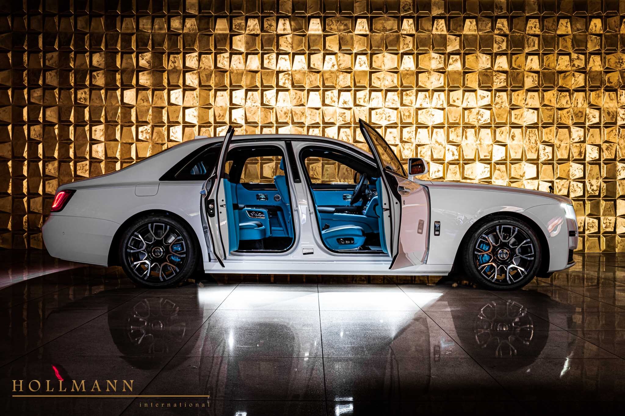 2023 Rolls-Royce Ghost Black Badge, 2/19