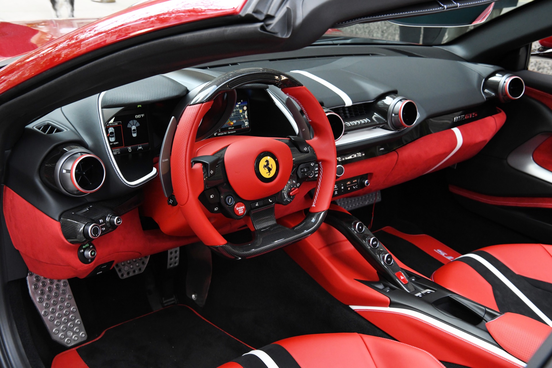 2021 FERRARI 812 GTS, 9/17