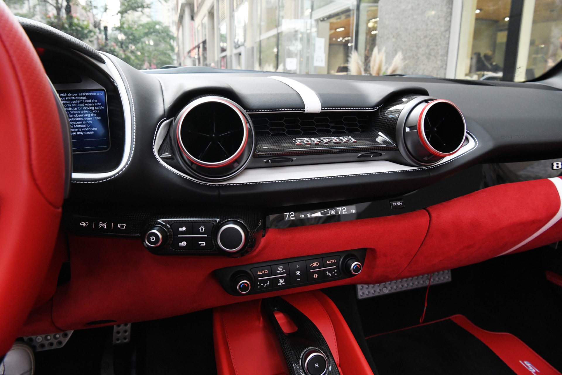 2021 FERRARI 812 GTS, 13/17