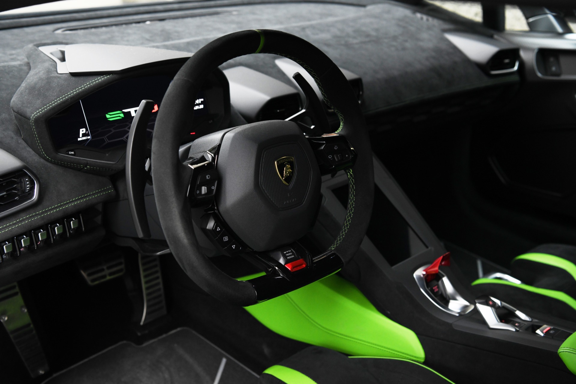 2021 LAMBORGHINI HURACAN STO, 9/17