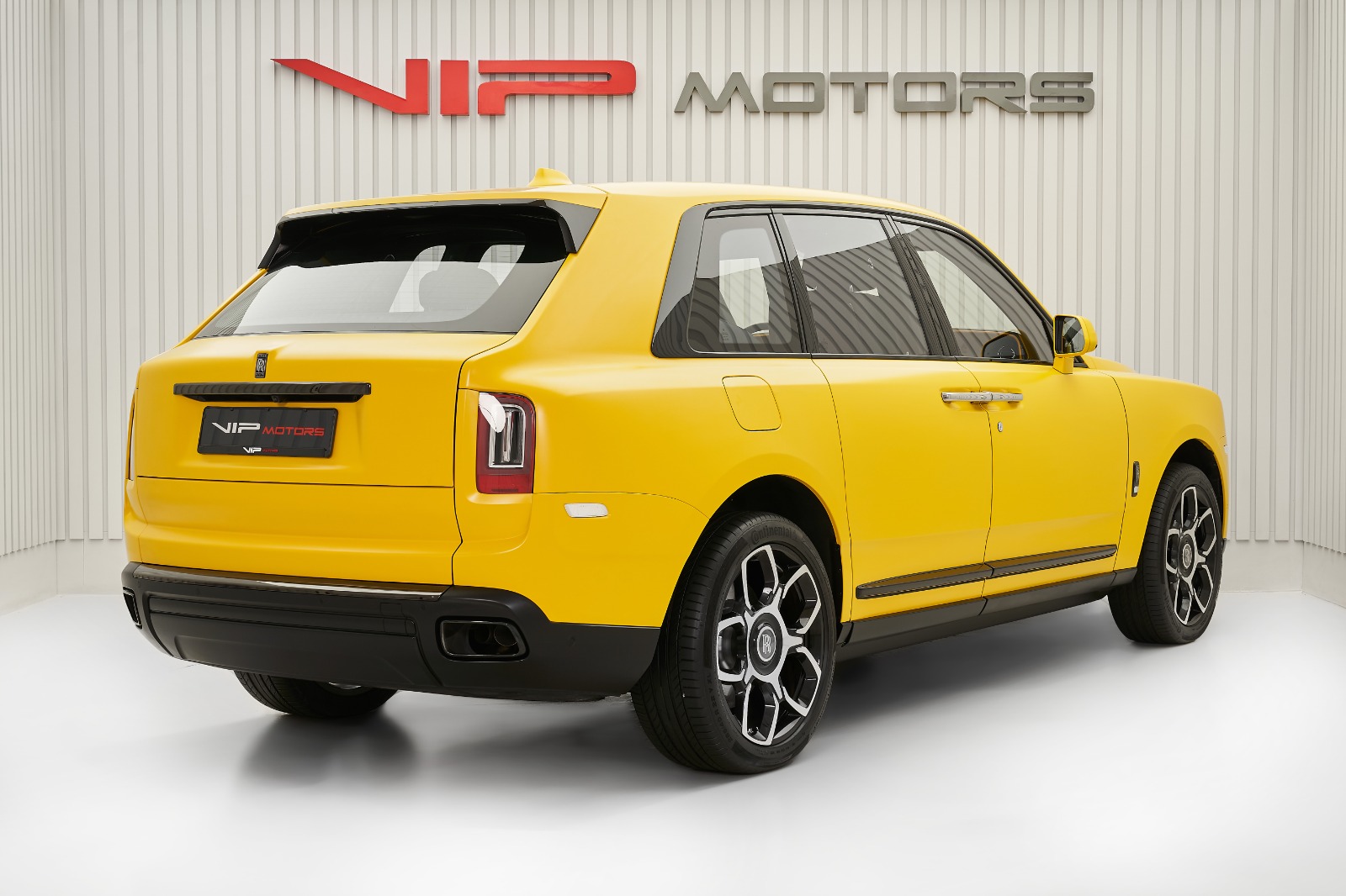 2022 Rolls-Royce Cullinan Black Badge, 3/14