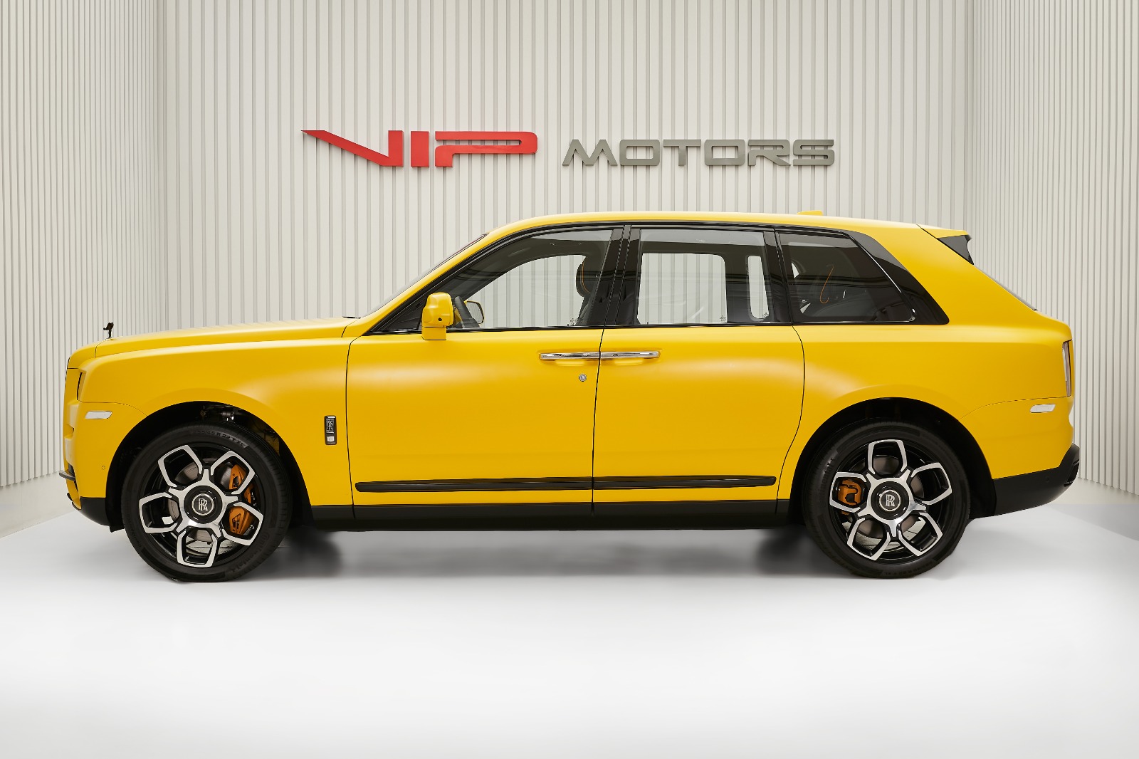 2022 Rolls-Royce Cullinan Black Badge, 6/14