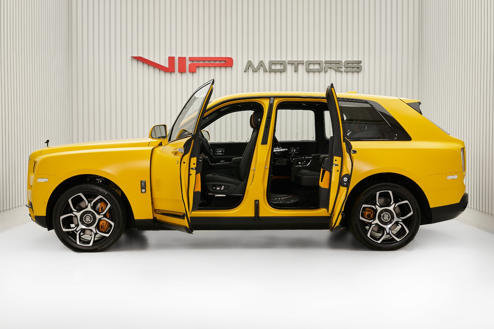 2022 Rolls-Royce Cullinan Black Badge, 7/14