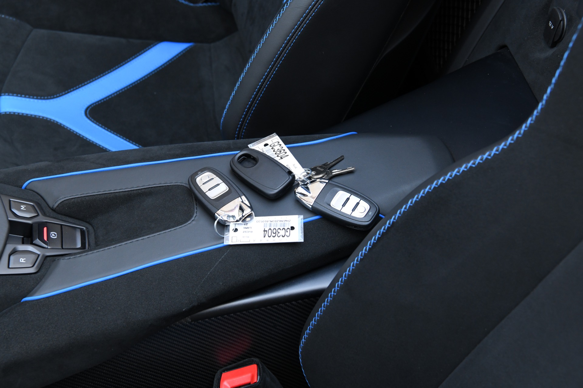 2021 LAMBORGHINI AVENTADOR SVJ ROADSTER, 16/17