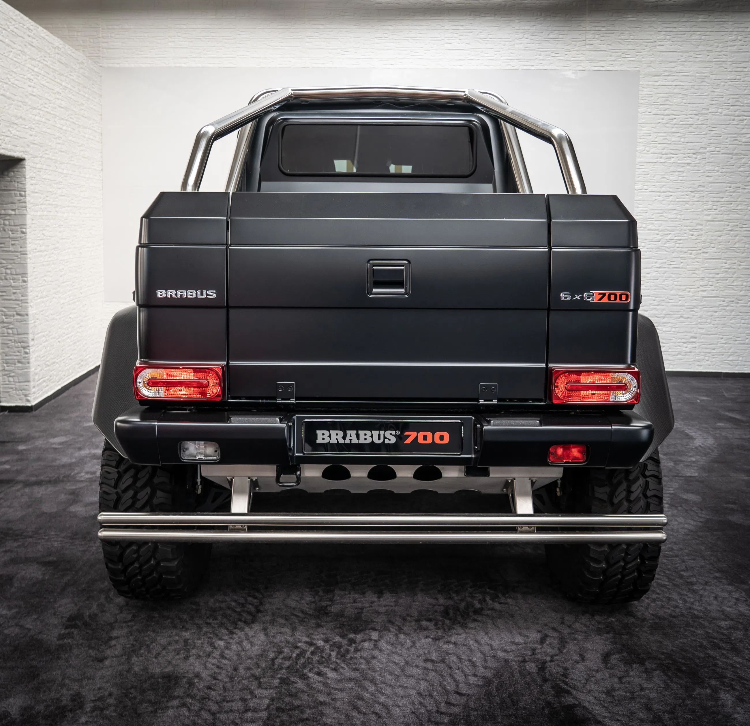 2015 BRABUS G 700 6x6, exterior, Black