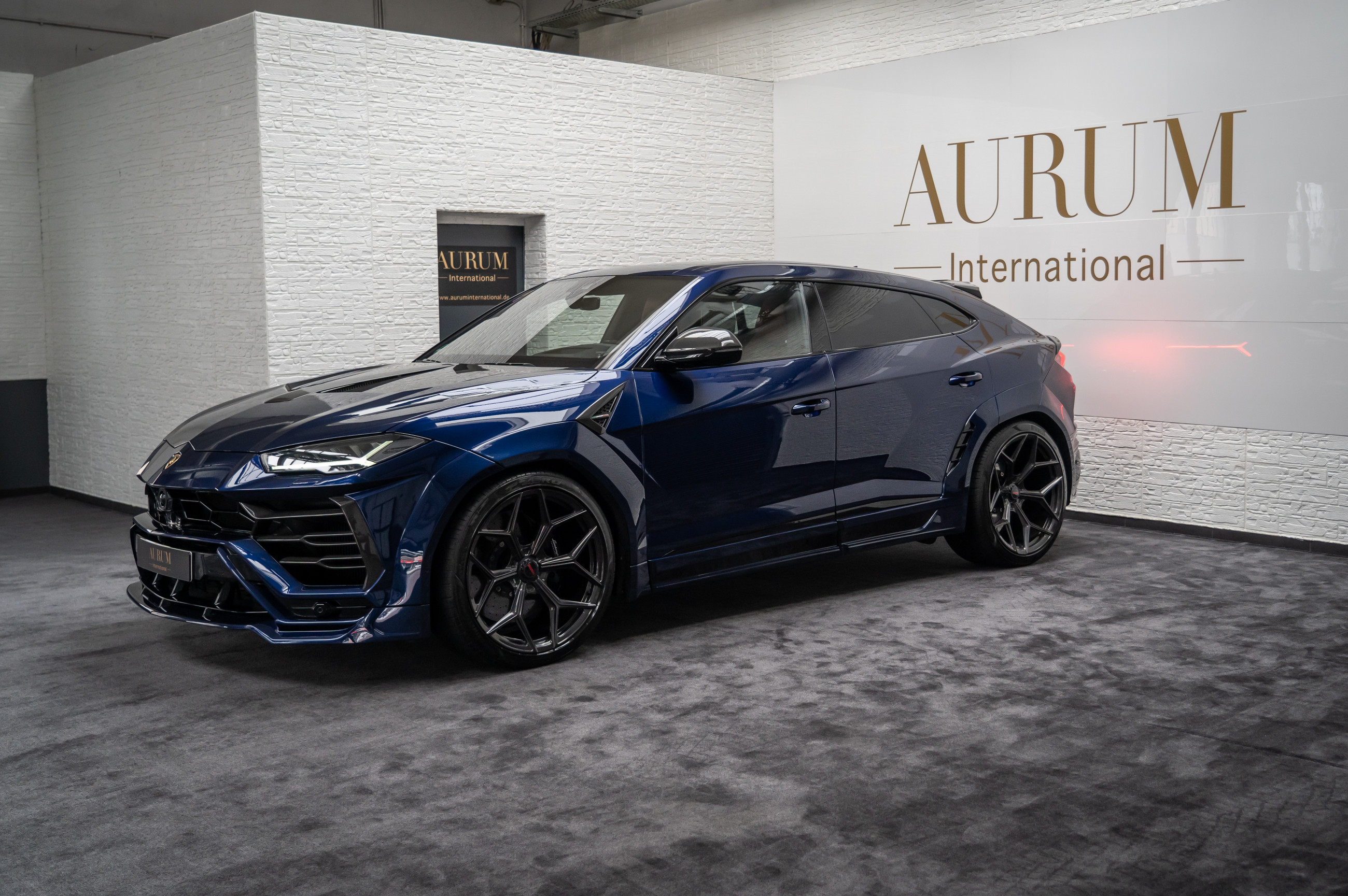2019 Lamborghini URUS NOVITEC