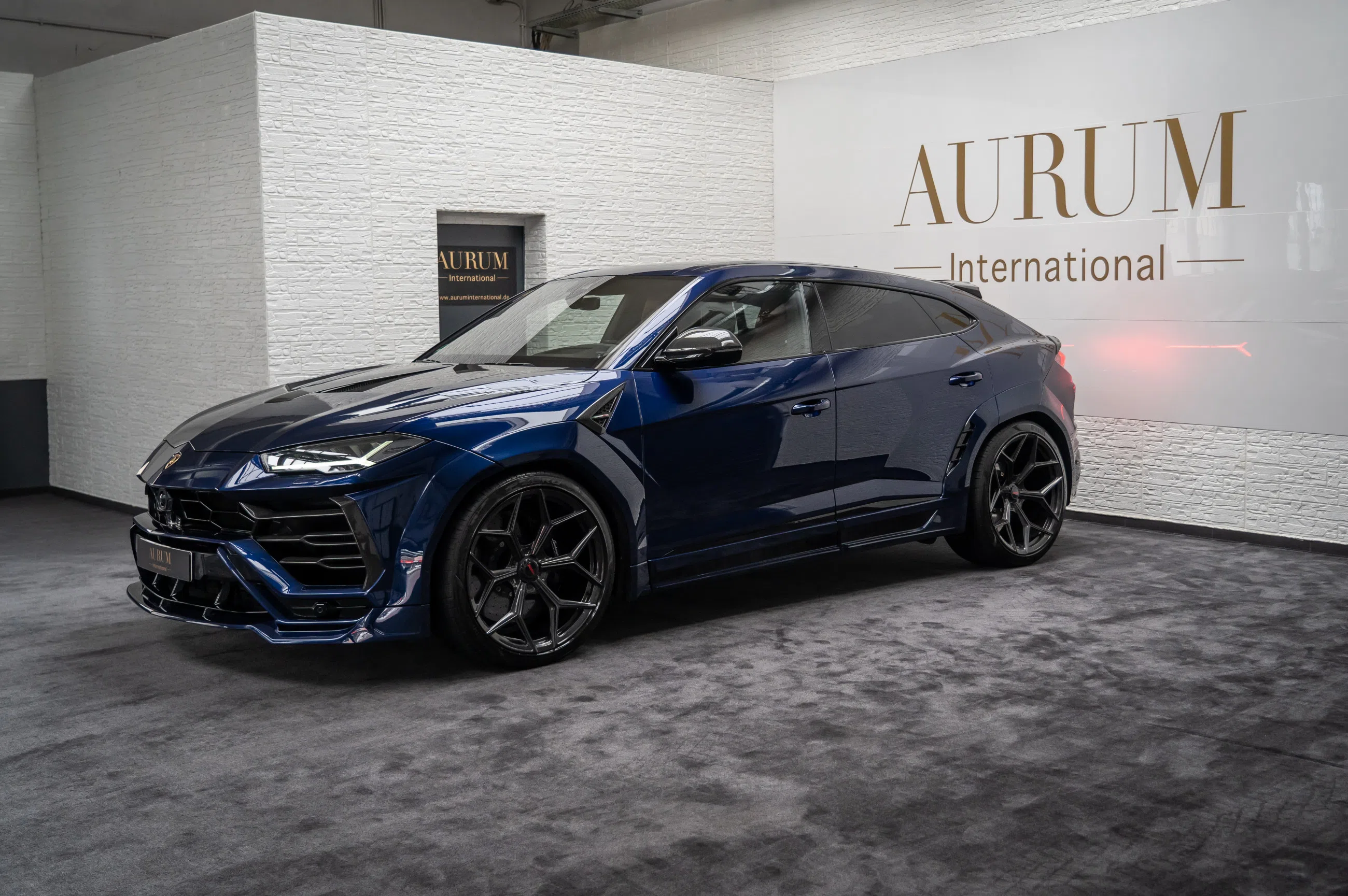 2019 Lamborghini URUS NOVITEC