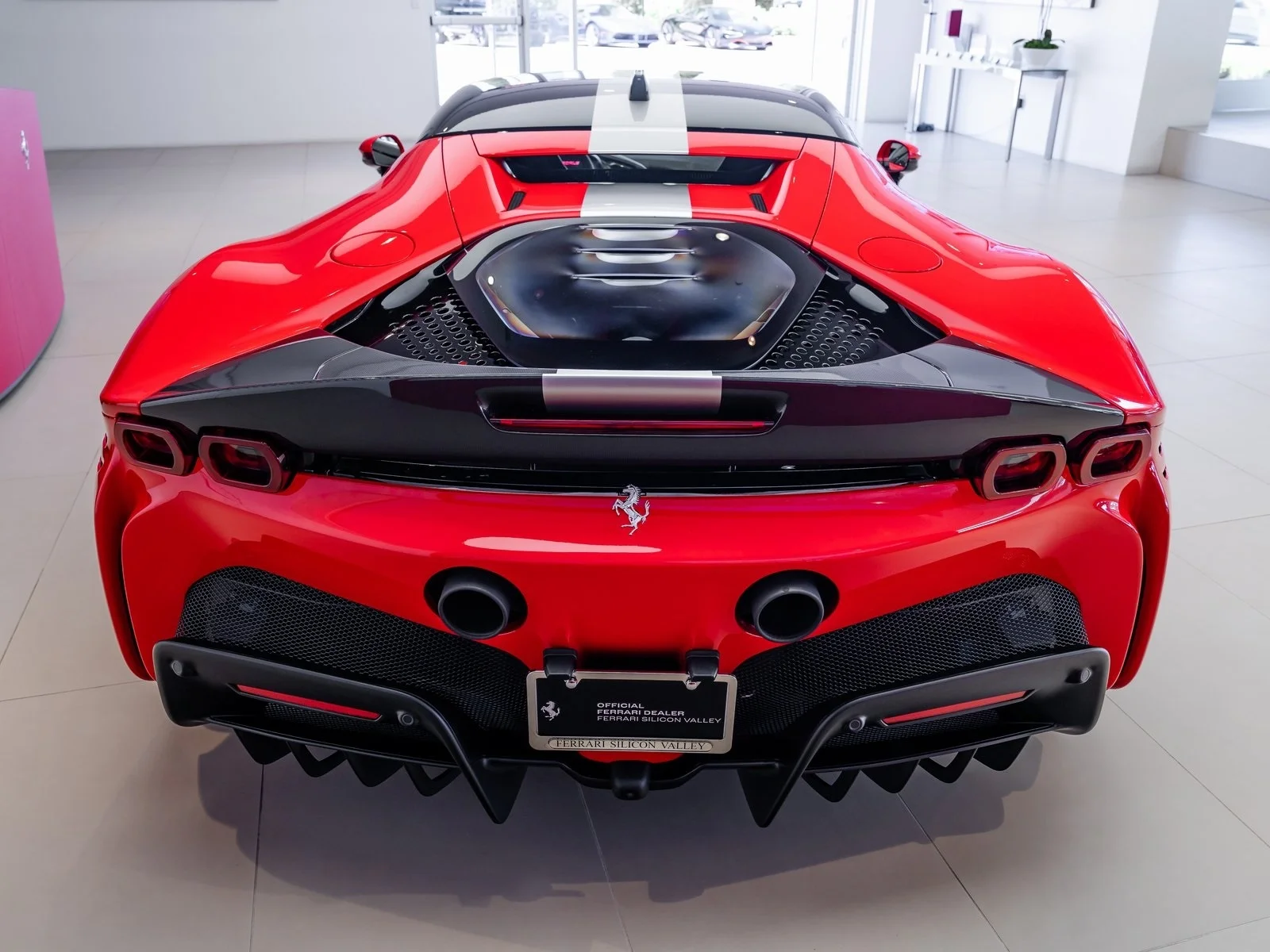 2022 Ferrari SF90 Stradale, 10/13