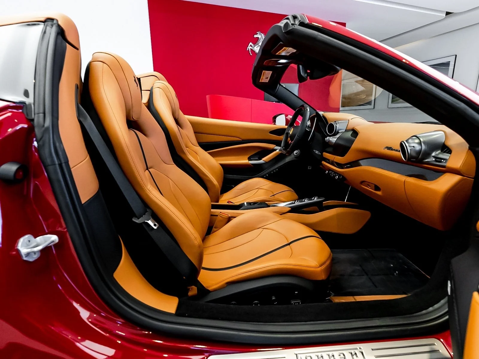 2022 Ferrari F8 Spider, 5/13