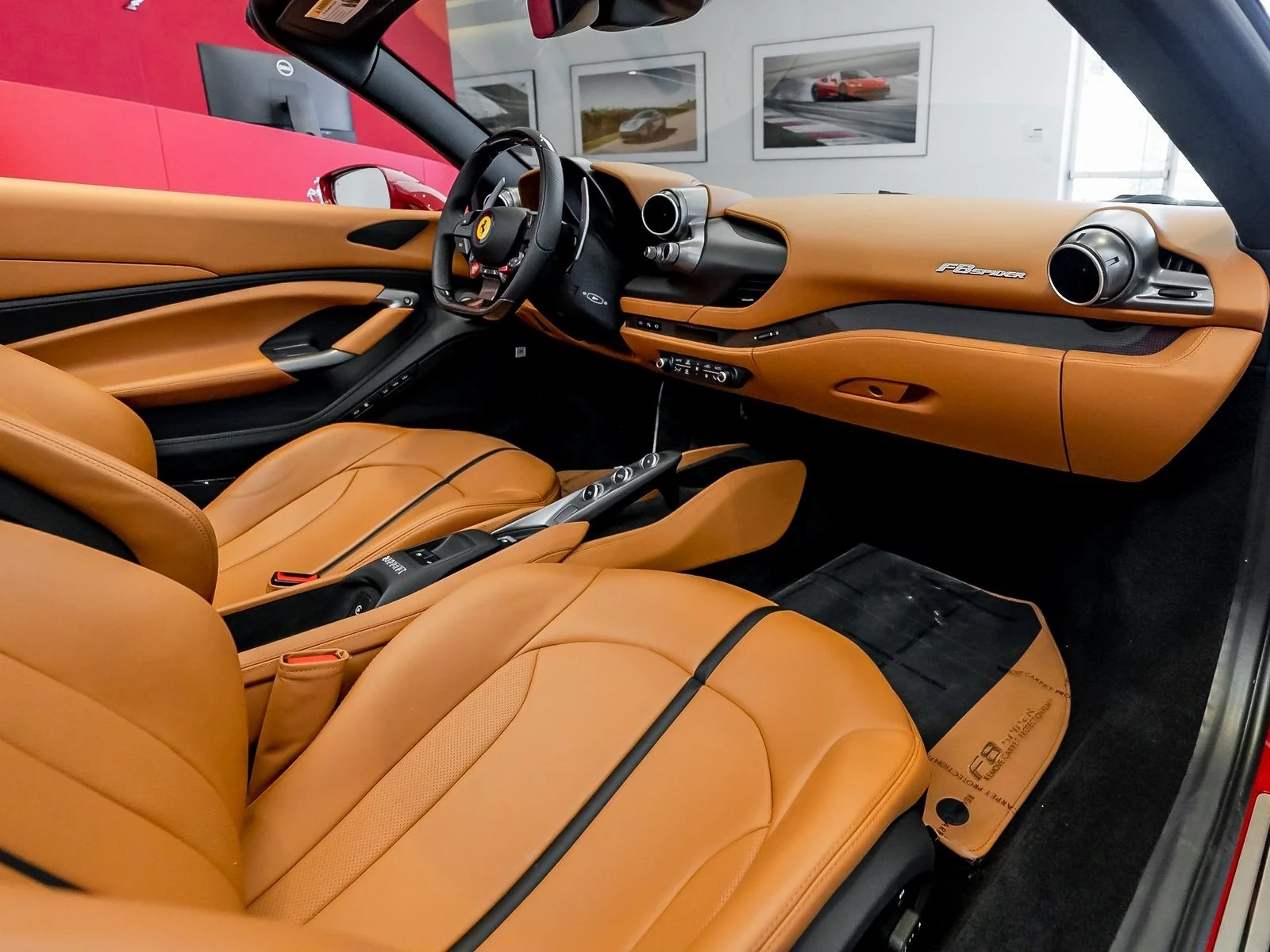 2022 Ferrari F8 Spider, 6/13
