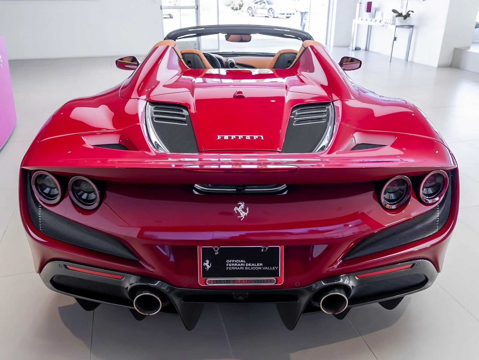 2022 Ferrari F8 Spider, 12/13