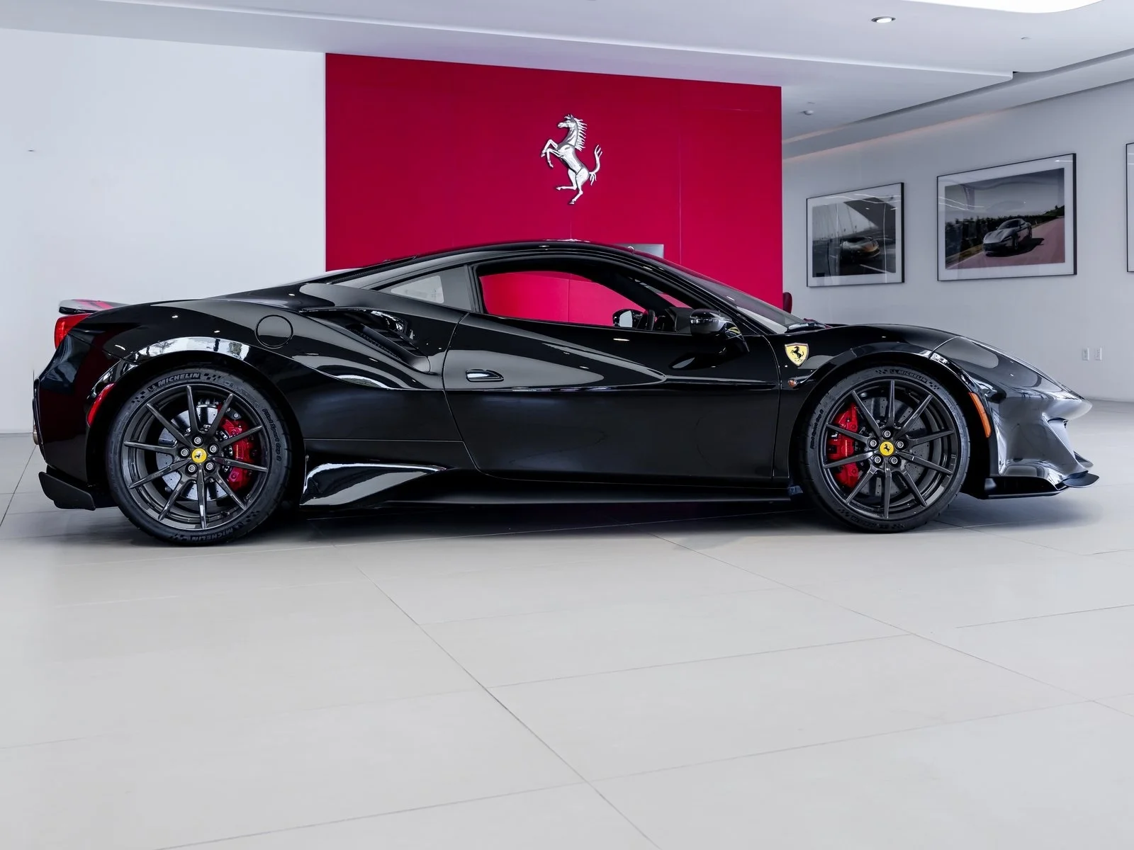 2019 Ferrari 488 Pista, 9/13