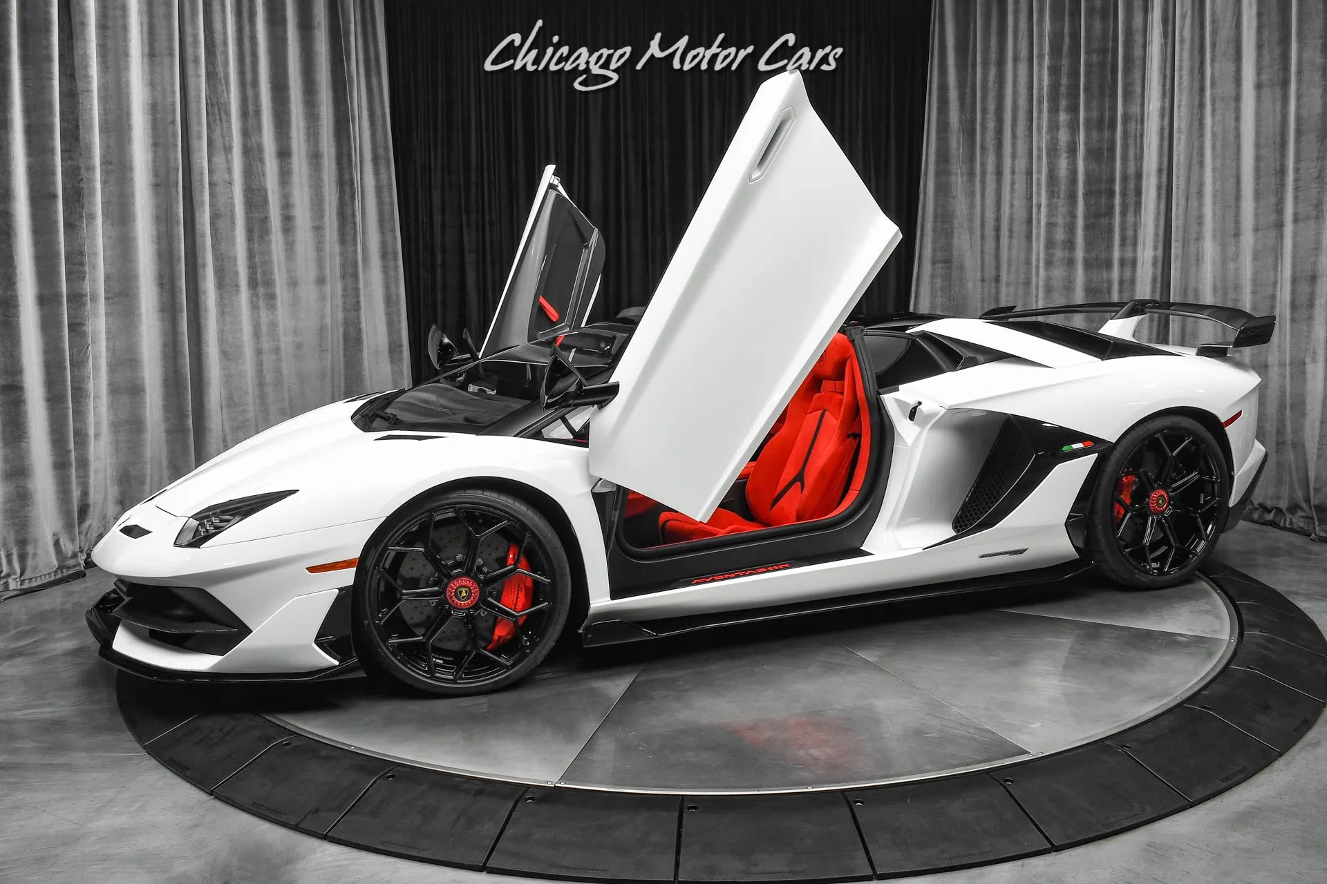 2021 Lamborghini Aventador SVJ Roadster