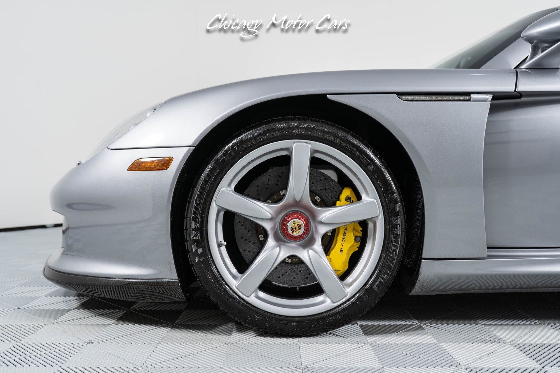 2005 Porsche Carrera GT, 6/17