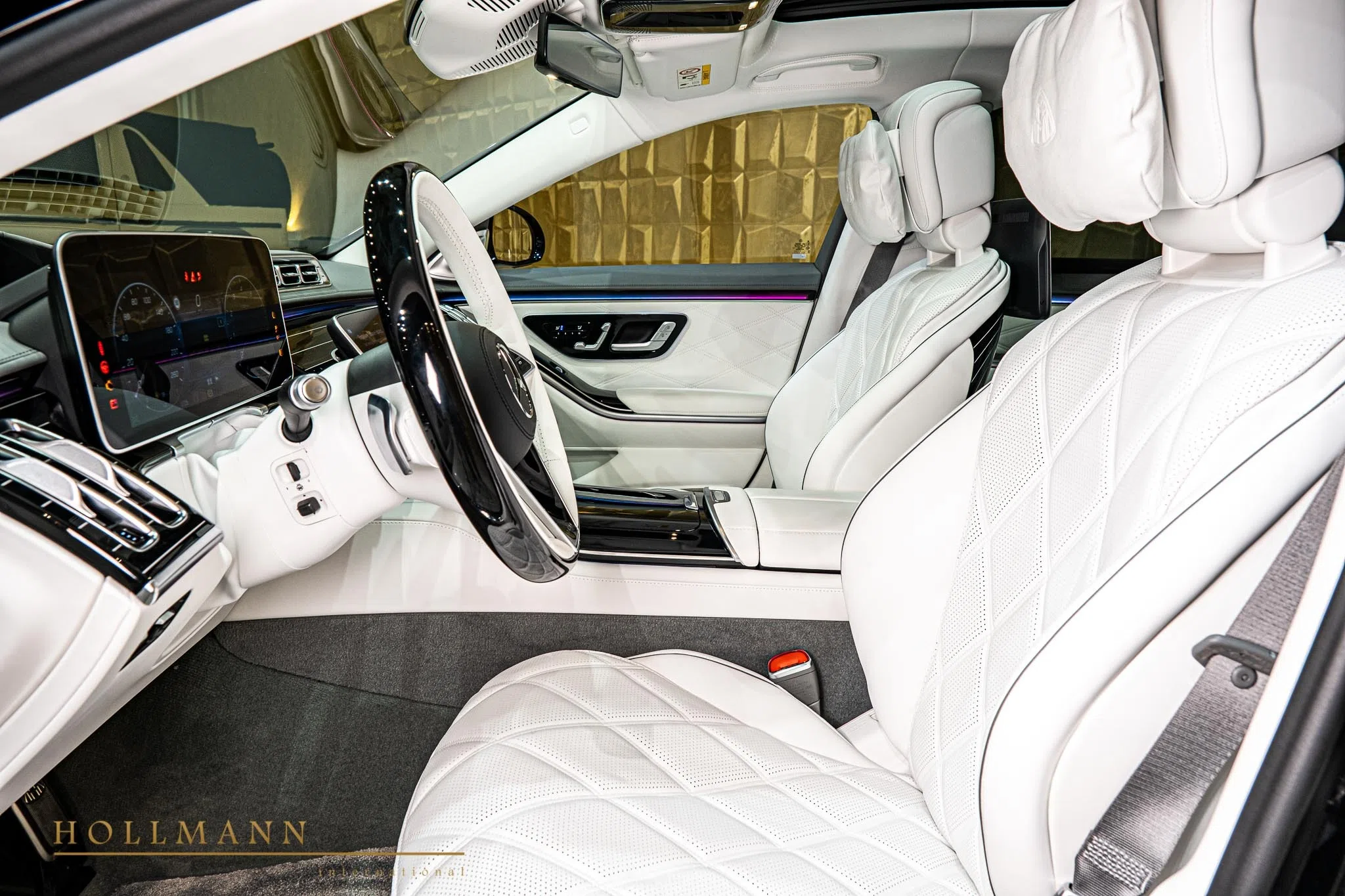 2023 Mercedes-Maybach S 680 interior, seats