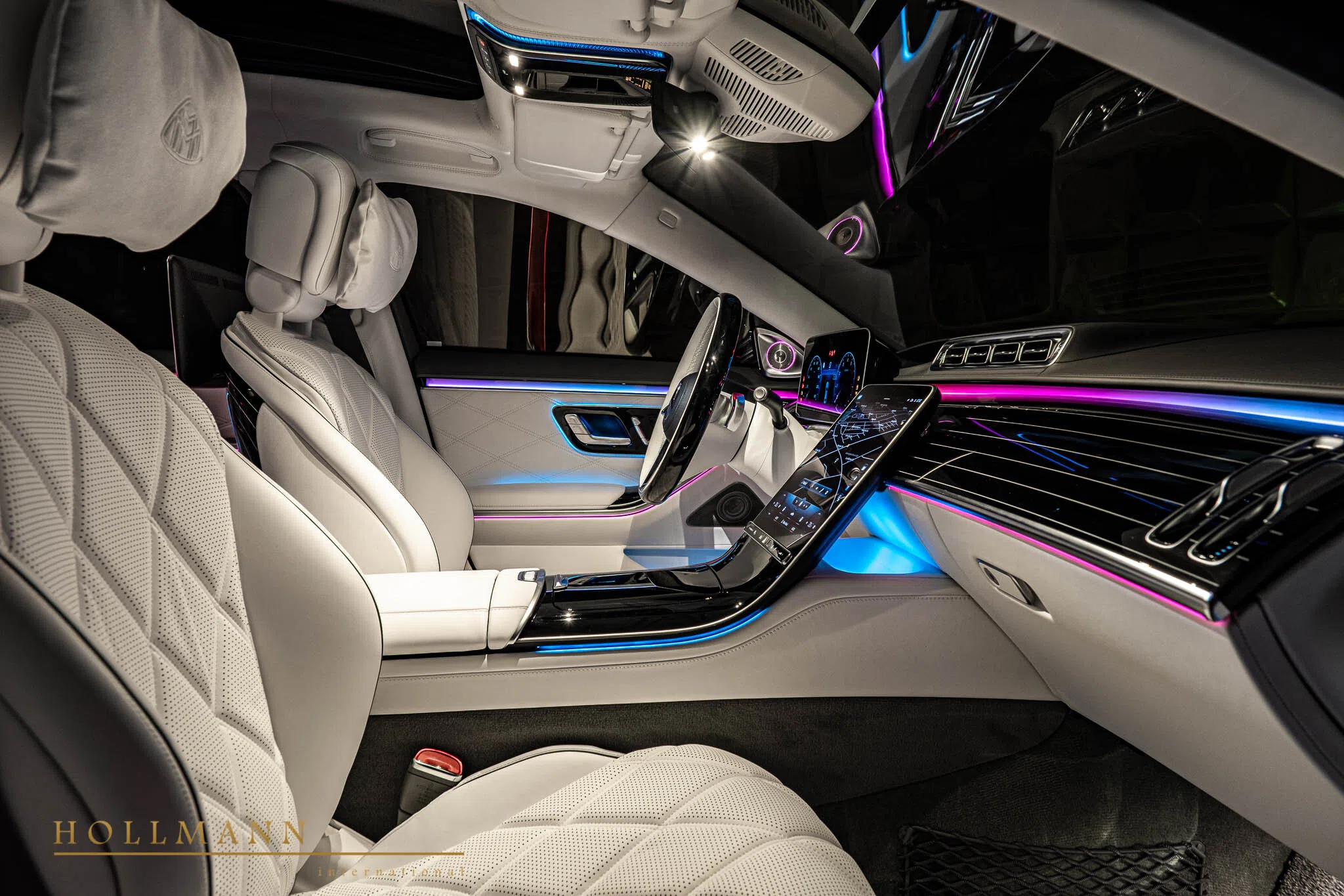 2023 Mercedes-Maybach S 680 interior