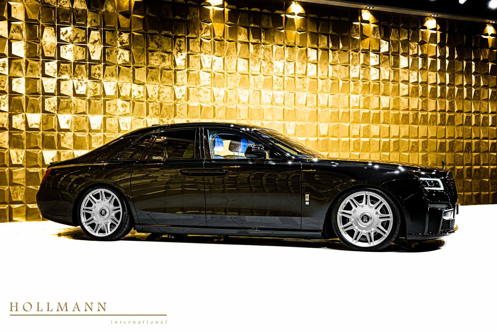2023 Rolls-Royce Ghost Black Badge by NOVITEC, 3/18