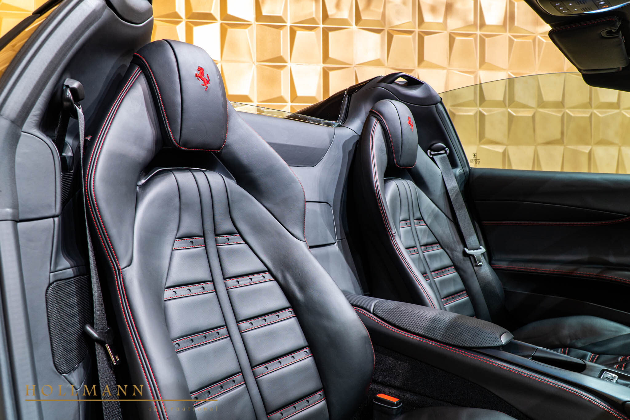 2023 Ferrari 812 GTS, 5/15