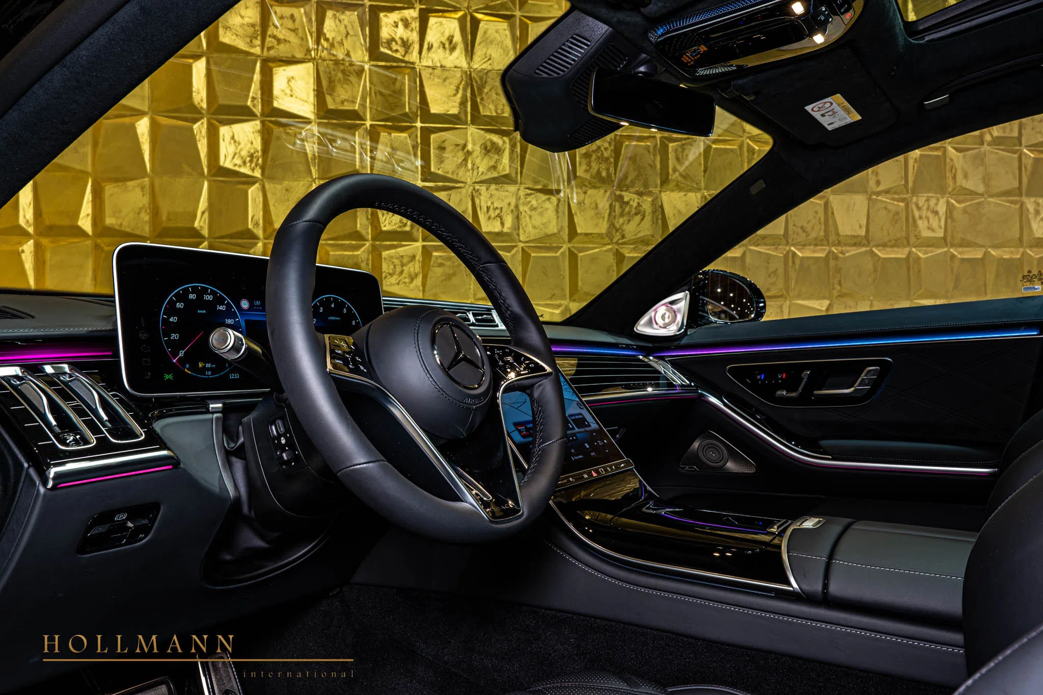 2023 Mercedes-Maybach S 680 interior, dashboard